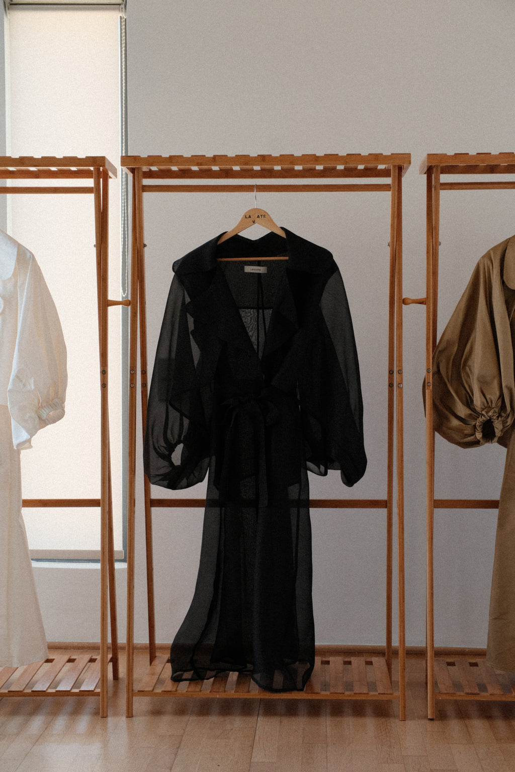 "BLACK ORGANZA GABARTINE"
