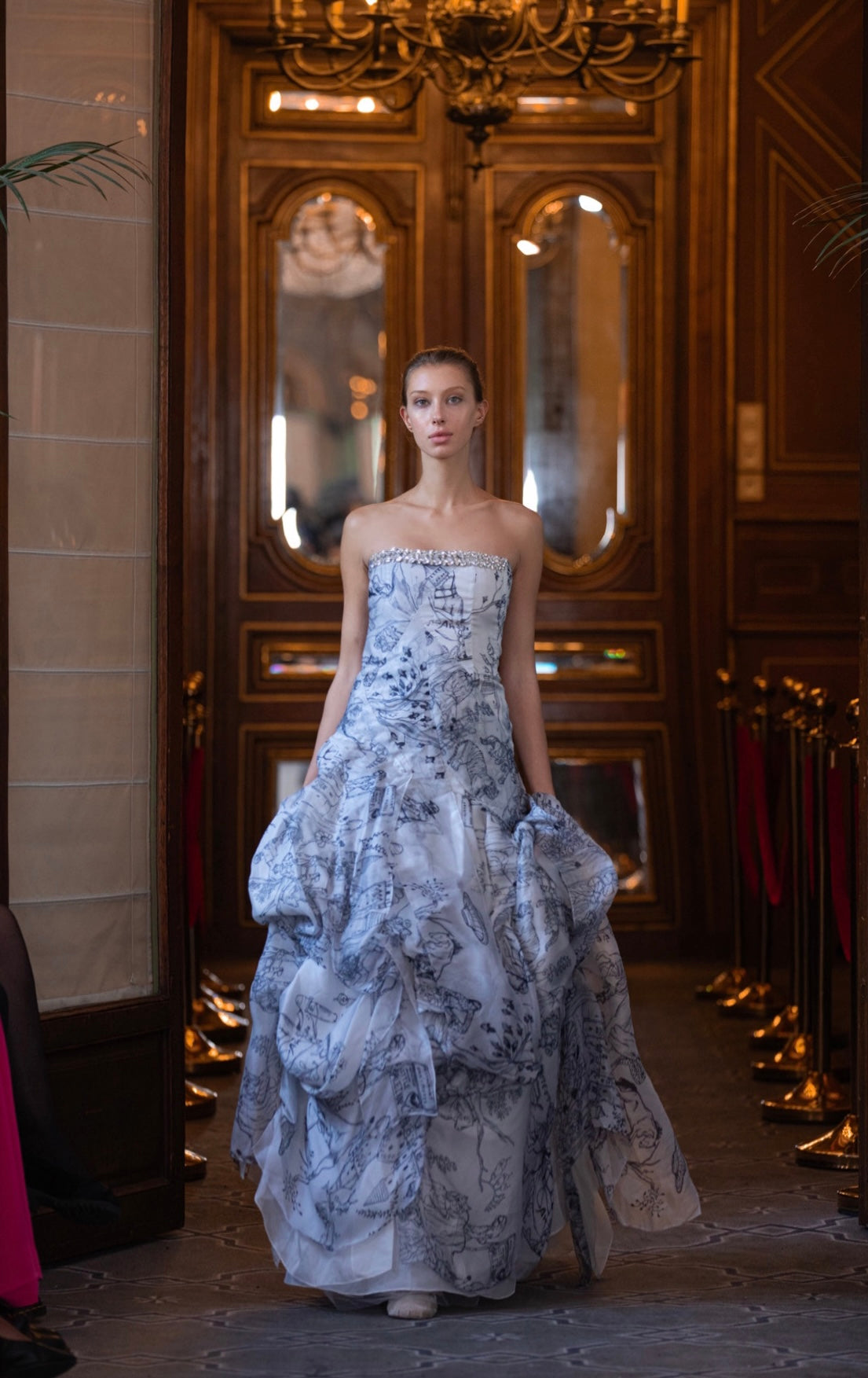 BLUE FAIRYTALE " LAVIATE BLUE FAIRYTALE " LAVIATE