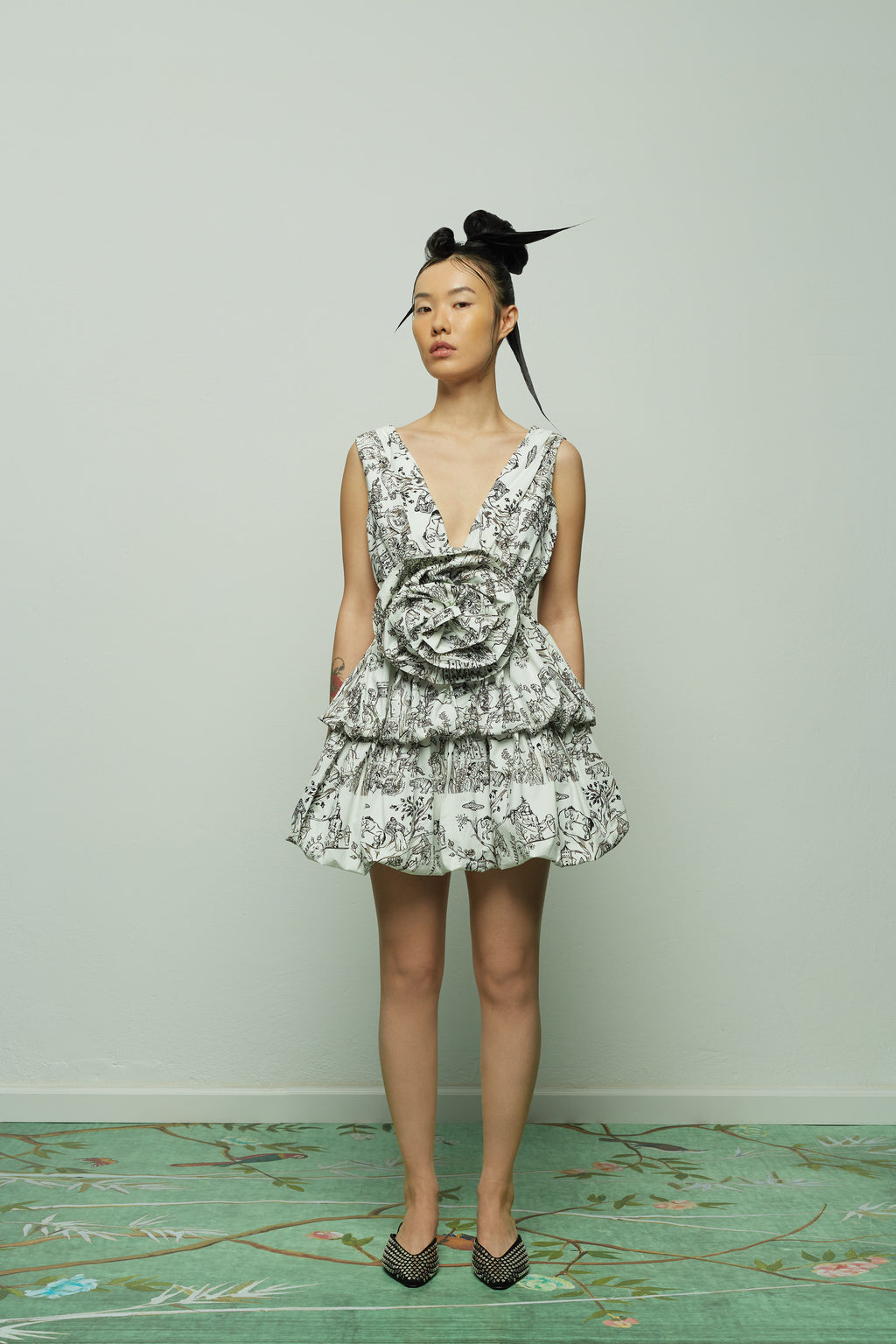 " BLACK FAIRYTALE FLOWER "