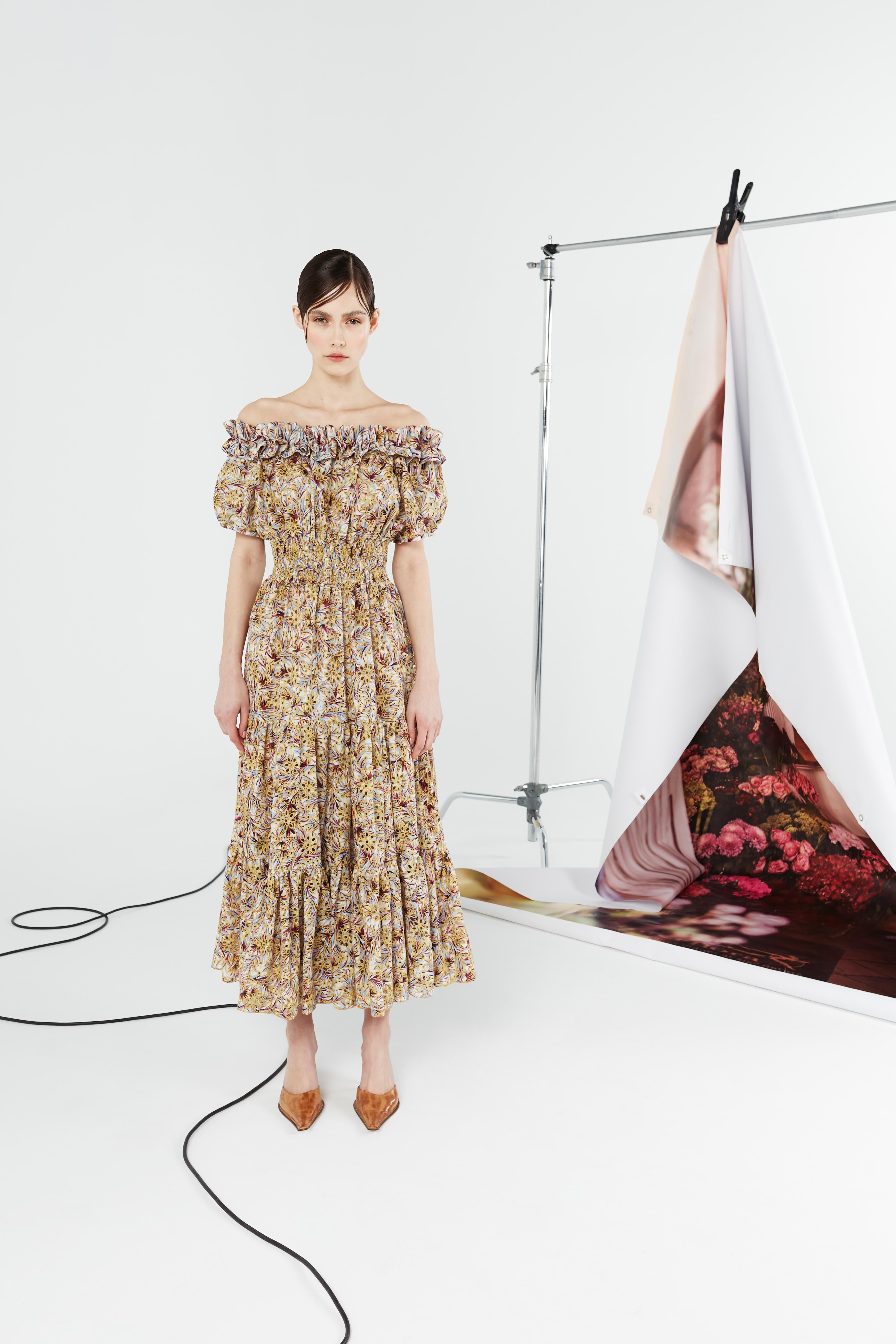 " FLORAL BRODERIE "